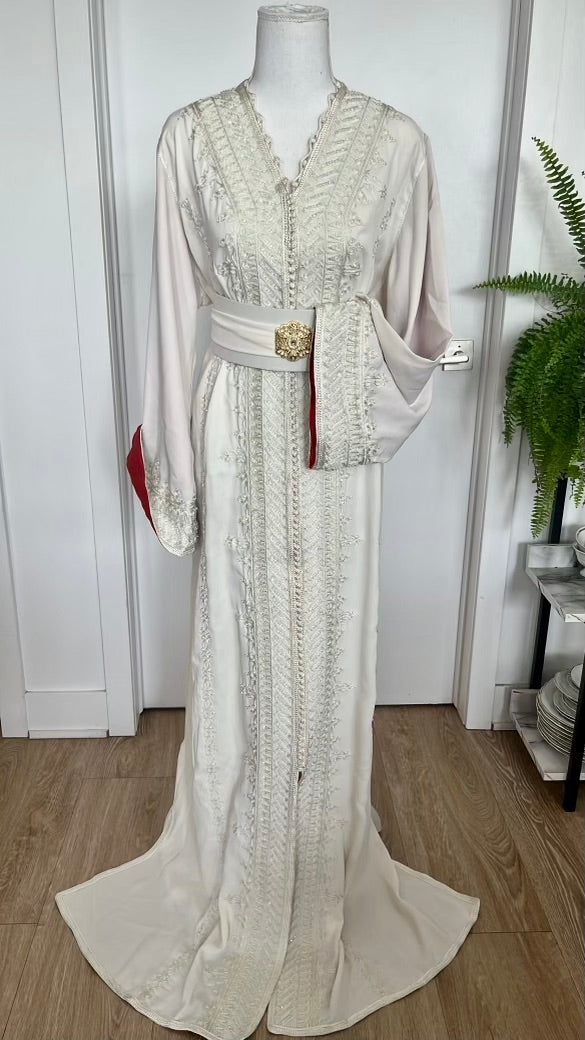 Caftan blanc doublure rouge Haroussa