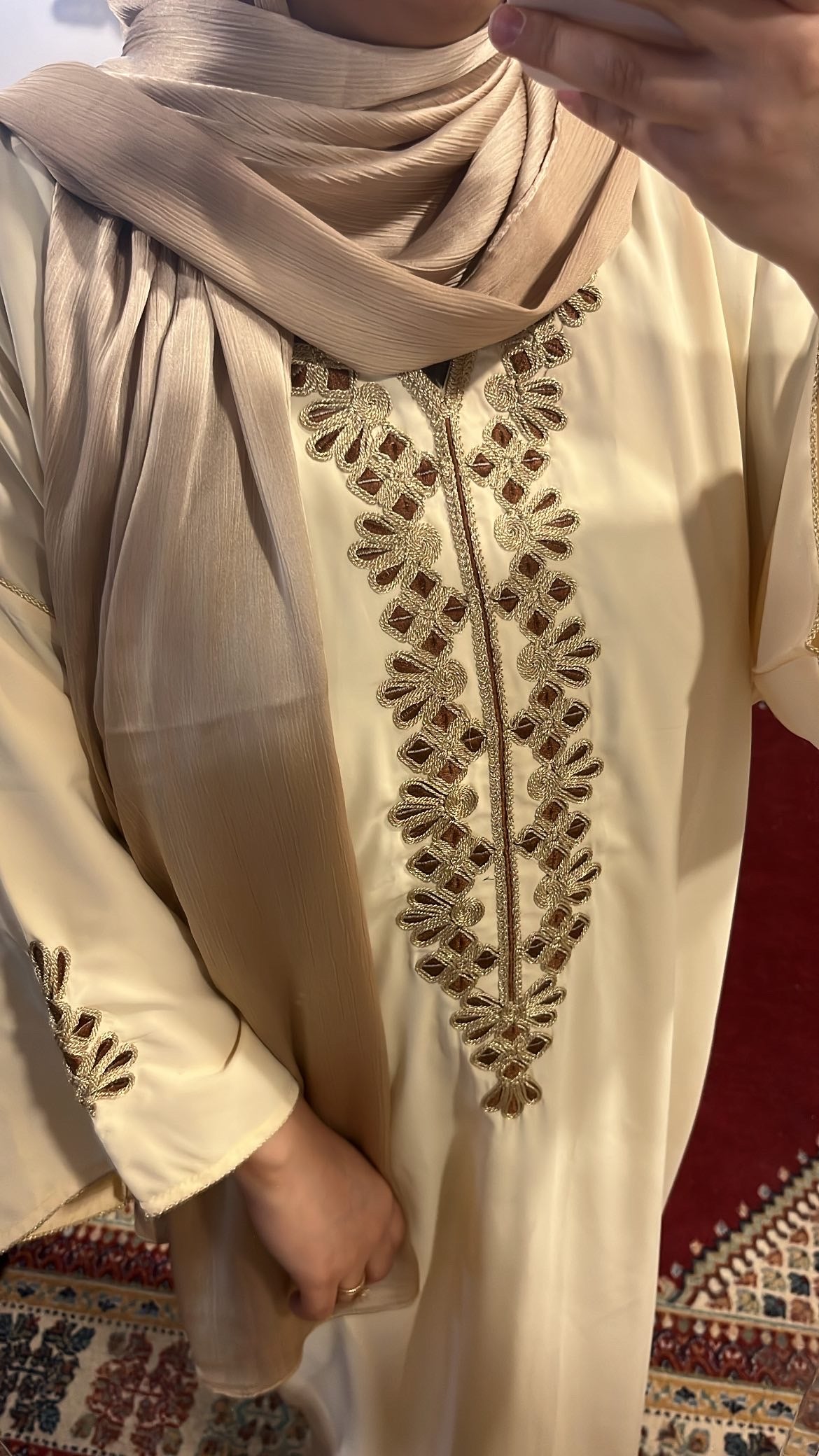 Caftan maison- Beige broderie en or