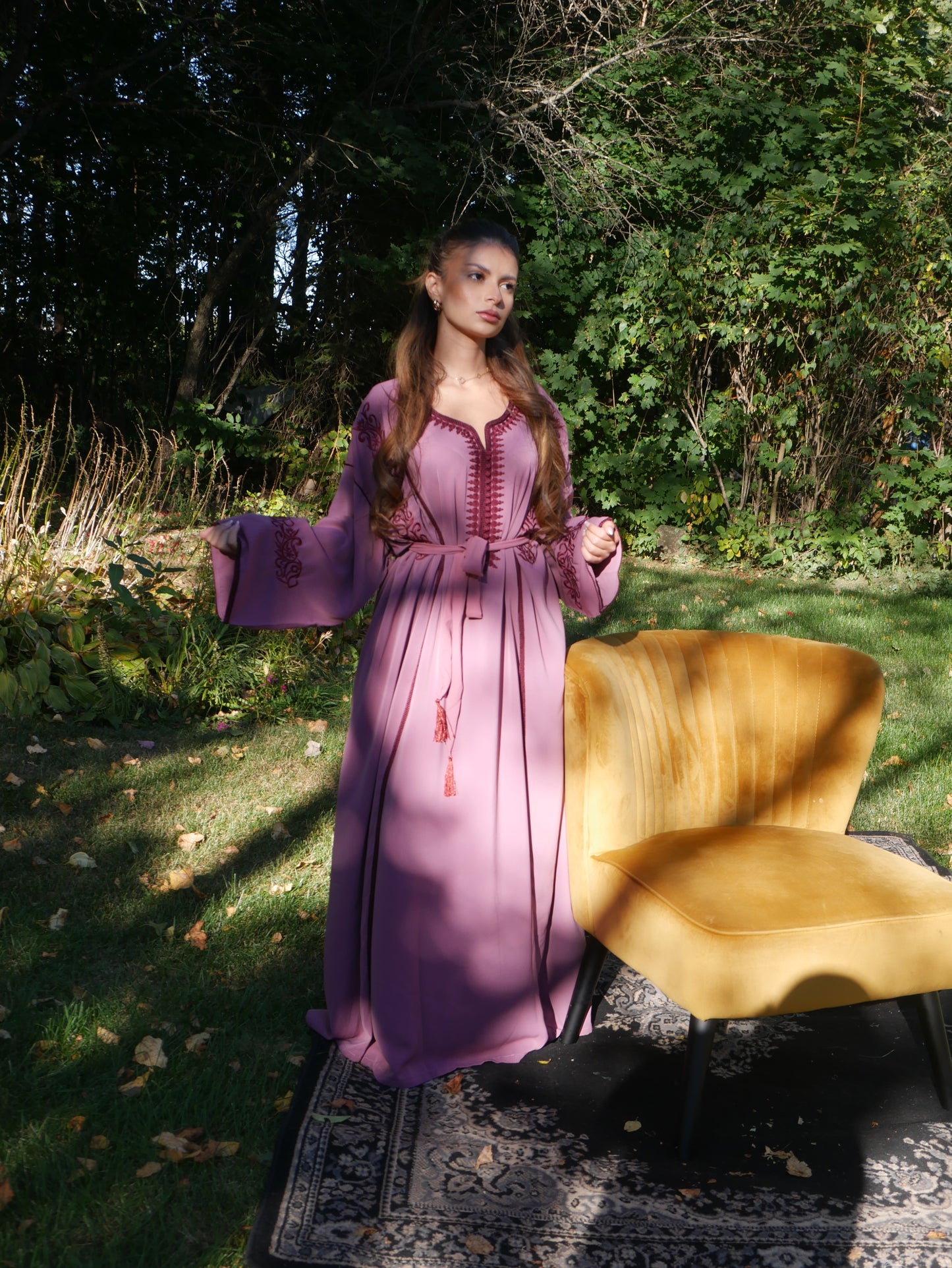 Abaya TAMO broderie Fleurit deux pièces - Framboise