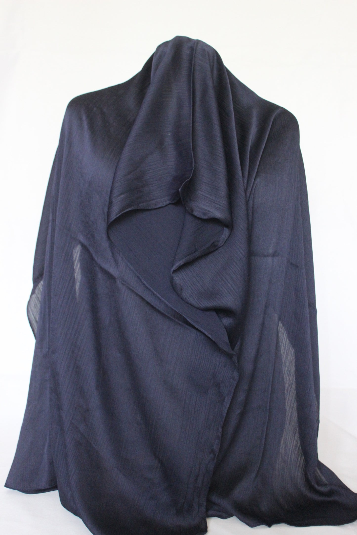 Hijab satin texture bleu marin