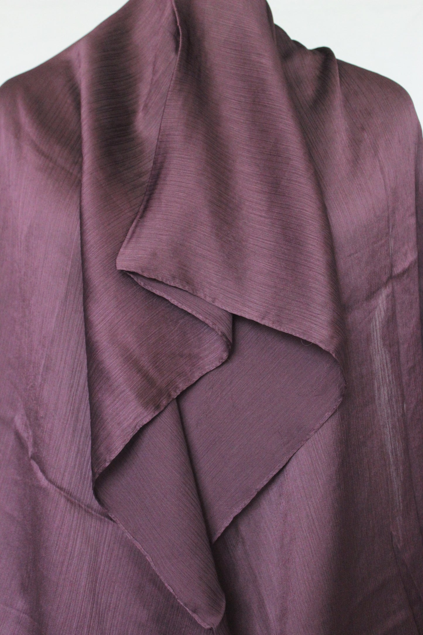 Hijab satin texture mauve