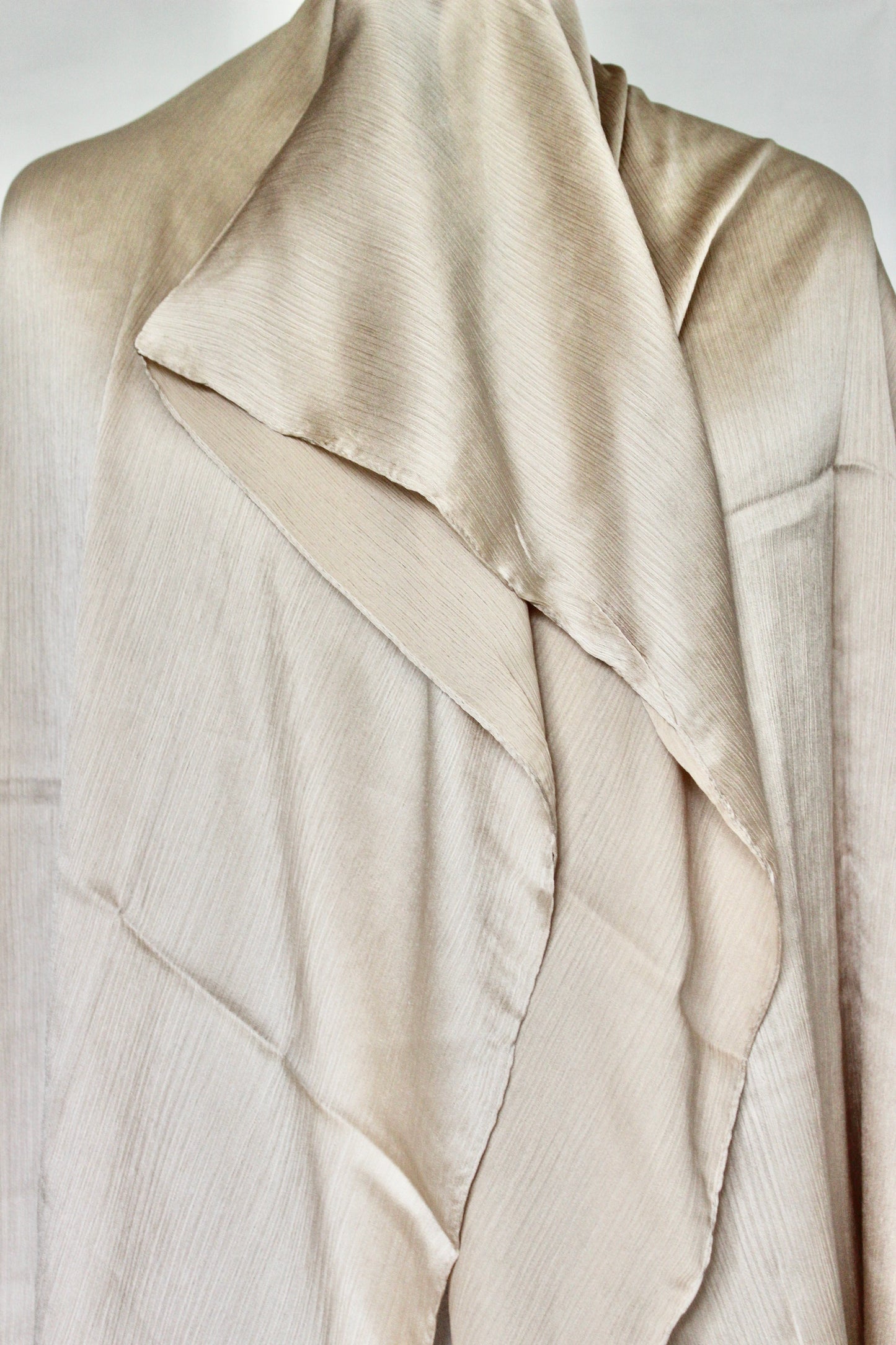 Hijab satin texture beige