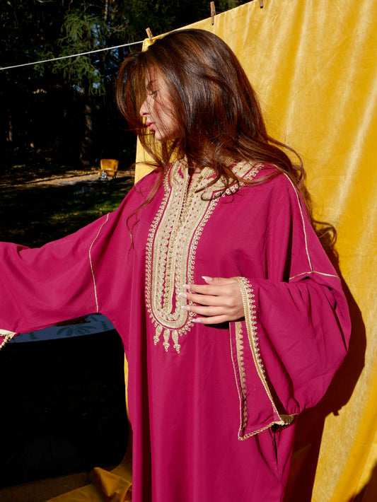 Caftan fuchsia broderie dorée