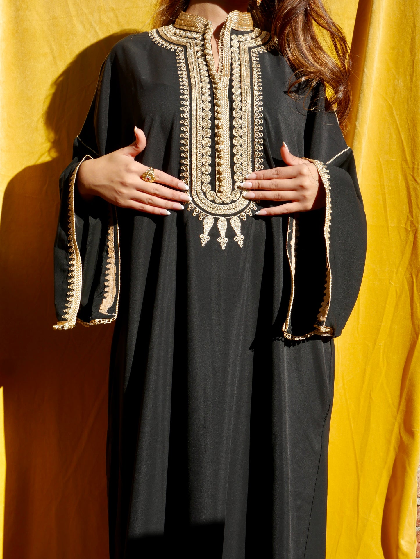 Caftan Noir broderie dorée