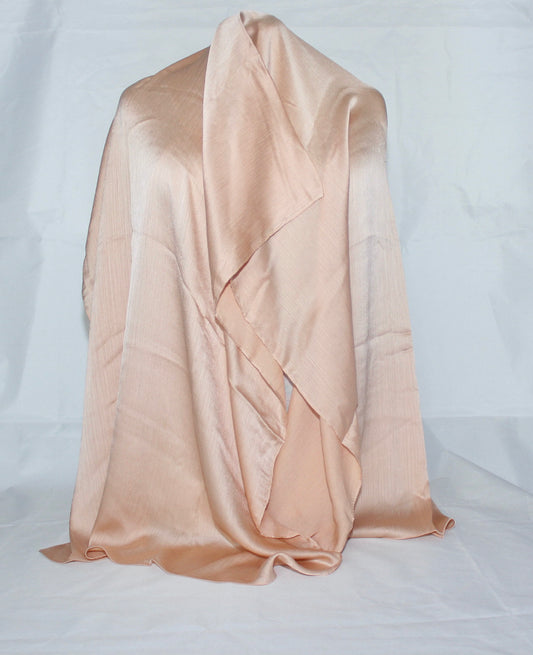 Hijab satin texture pêche